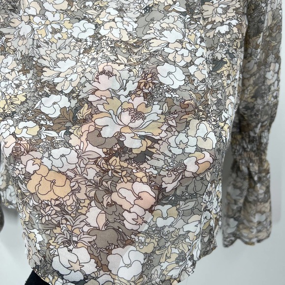 Alice Blue Exclusive Stitch Fix Long Bell Sleeve Floral Blouse Button Small - Picture 5 of 9